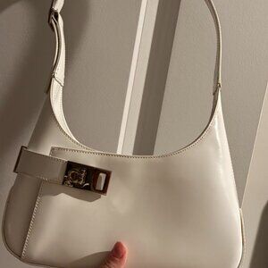 White Salvatore Ferragamo shoulder bag